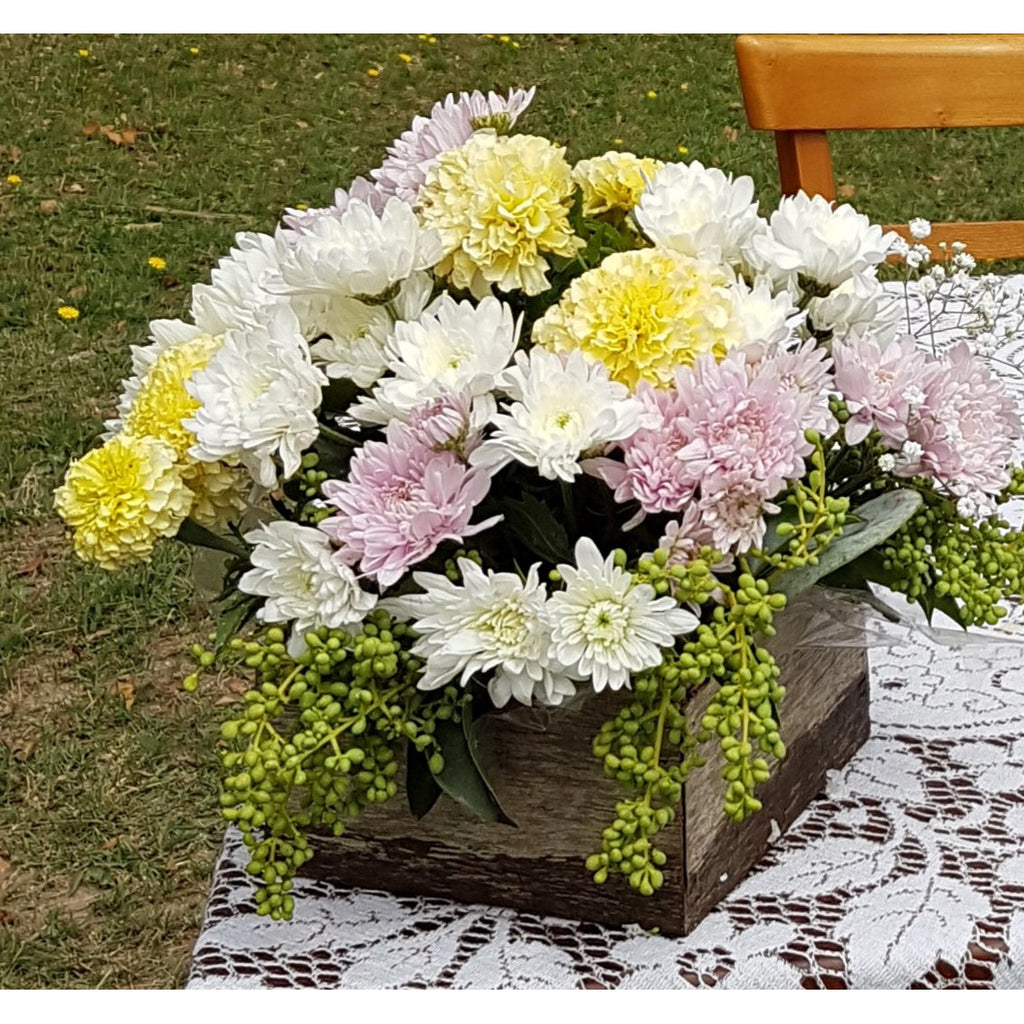 Country Chryssy - Heidelberg Online Florist