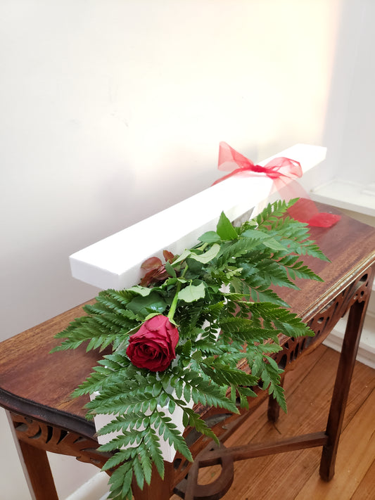 VALENTINES  - LOVE AT FIRST SIGHT - Heidelberg Online Florist