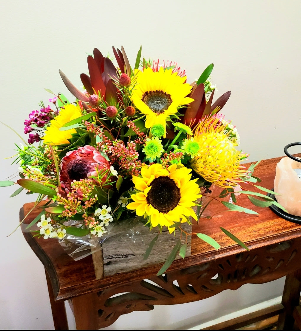 AUSSIE SUNSHINE - Pictured is Standard - Heidelberg Online Florist
